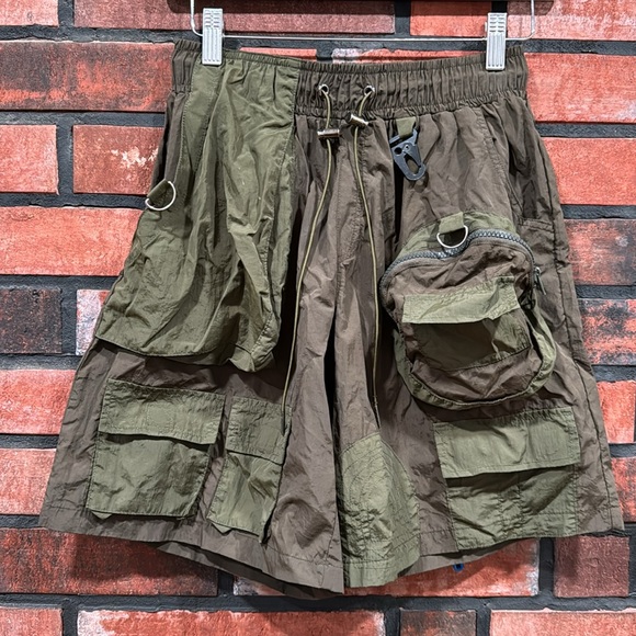 Kody Phillips Cargo Shorts - Size small - Picture 2 of 9